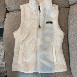 Patagonia Women's Los Gatos Fleece Vest- White